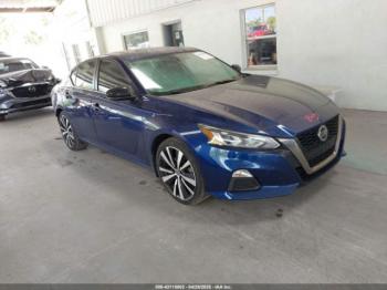  Salvage Nissan Altima