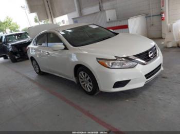  Salvage Nissan Altima