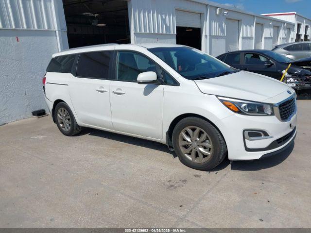  Salvage Kia Sedona