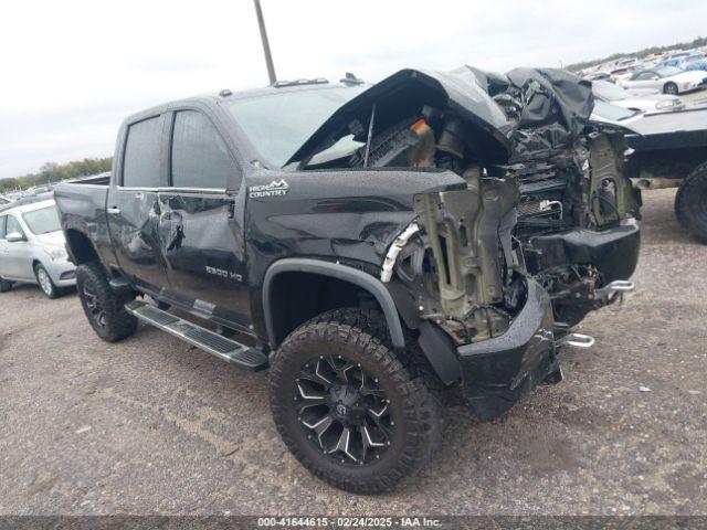  Salvage Chevrolet Silverado 2500