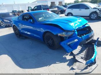  Salvage Ford Mustang
