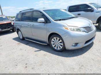  Salvage Toyota Sienna