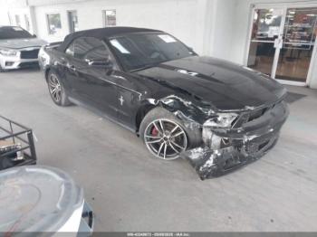  Salvage Ford Mustang