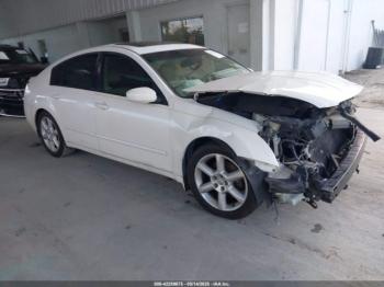  Salvage Nissan Maxima