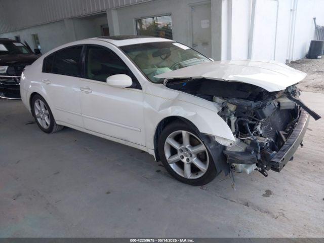  Salvage Nissan Maxima
