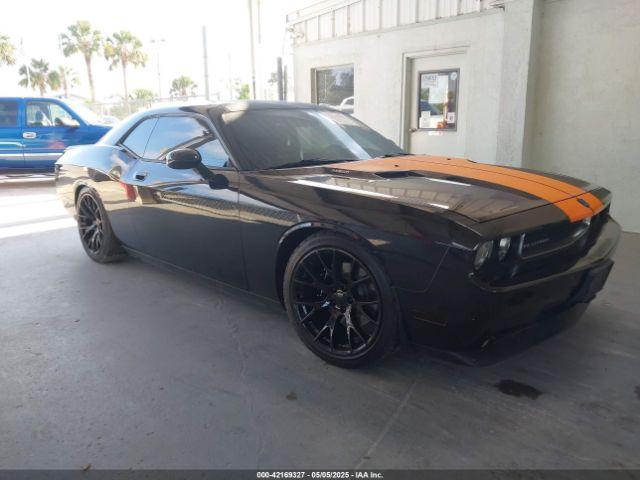  Salvage Dodge Challenger