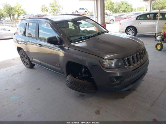  Salvage Jeep Compass