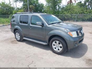  Salvage Nissan Pathfinder