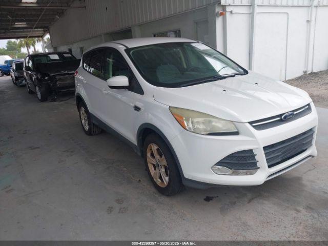 Salvage Ford Escape