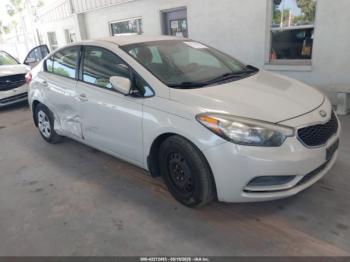  Salvage Kia Forte