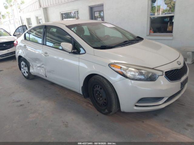  Salvage Kia Forte
