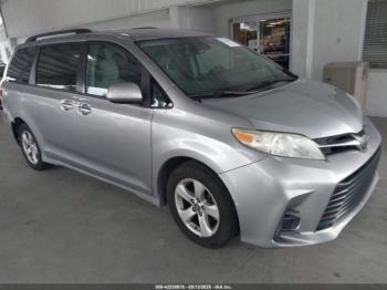  Salvage Toyota Sienna