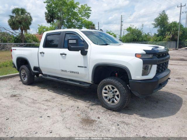  Salvage Chevrolet Silverado 2500