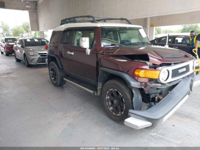  Salvage Toyota FJ Cruiser