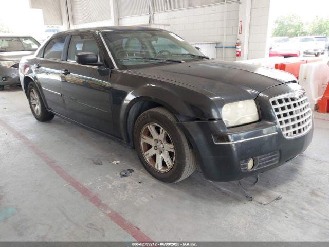  Salvage Chrysler 300