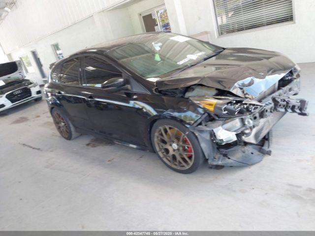  Salvage Ford Focus St
