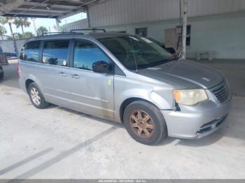  Salvage Chrysler Town & Country