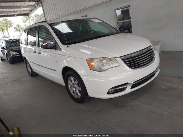  Salvage Chrysler Town & Country