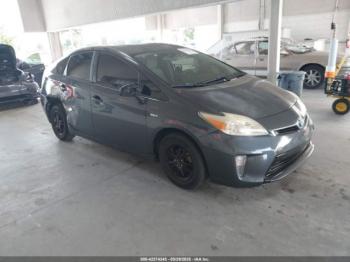  Salvage Toyota Prius