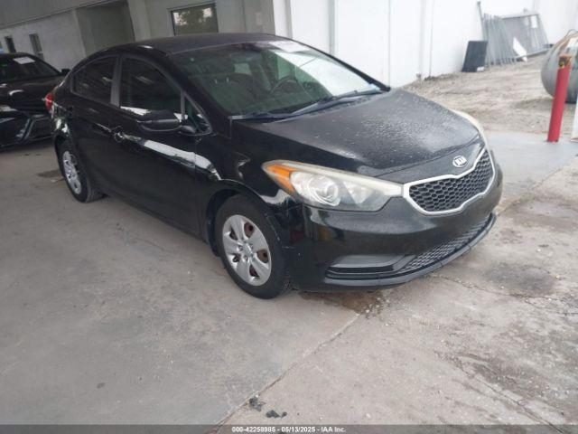  Salvage Kia Forte