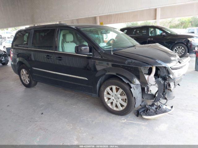  Salvage Chrysler Town & Country