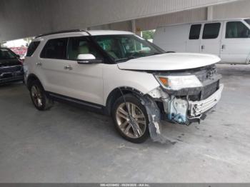  Salvage Ford Explorer