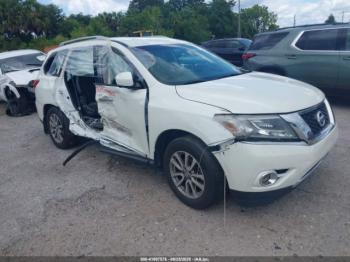  Salvage Nissan Pathfinder