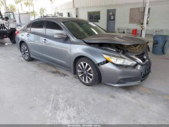  Salvage Nissan Altima