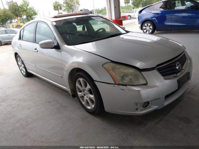  Salvage Nissan Maxima