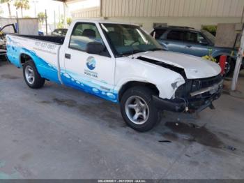  Salvage Chevrolet S-10