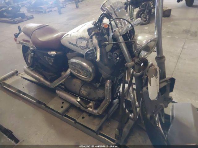  Salvage Harley-Davidson Xl883