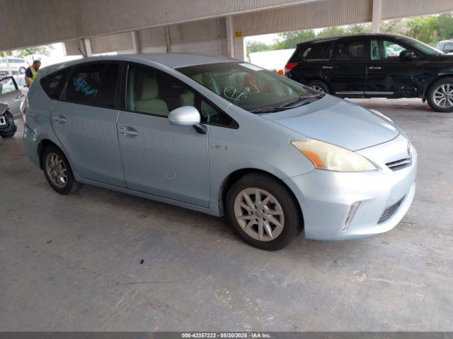  Salvage Toyota Prius v