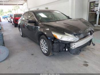  Salvage Nissan Altima