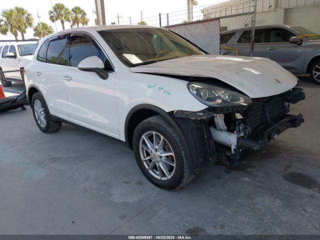  Salvage Porsche Cayenne