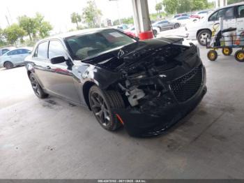 Salvage Chrysler 300