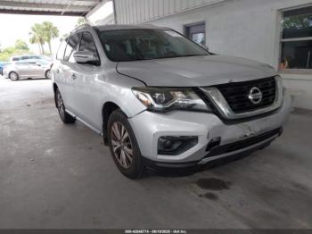  Salvage Nissan Pathfinder