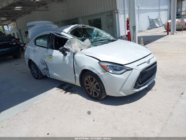  Salvage Toyota Yaris