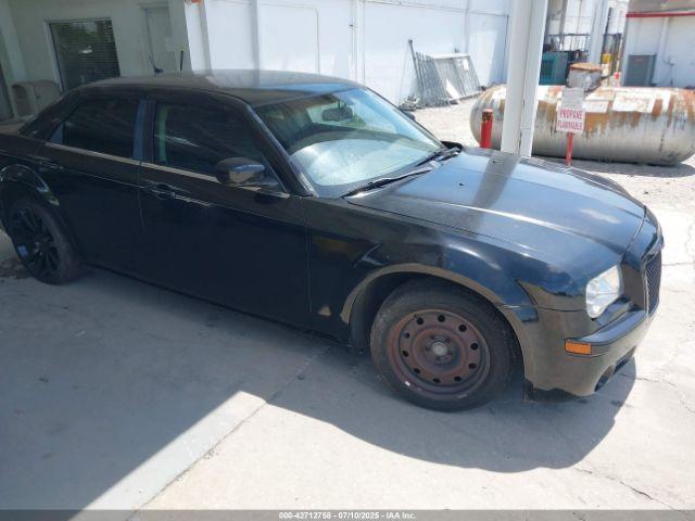  Salvage Chrysler 300