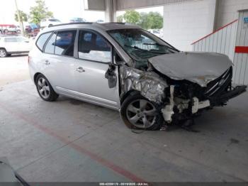  Salvage Kia Rondo