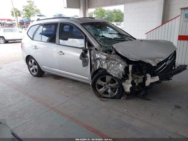  Salvage Kia Rondo