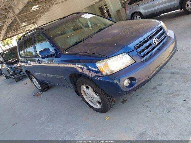  Salvage Toyota Highlander