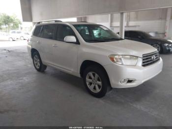  Salvage Toyota Highlander