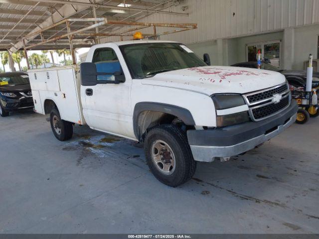  Salvage Chevrolet Silverado 2500