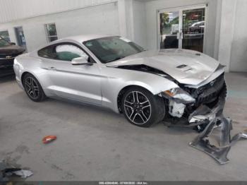  Salvage Ford Mustang