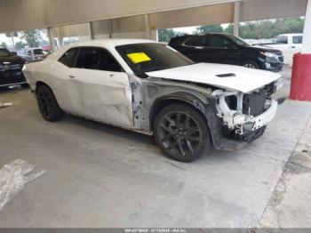  Salvage Dodge Challenger
