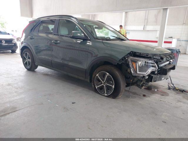  Salvage Kia Niro