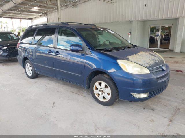  Salvage Toyota Sienna