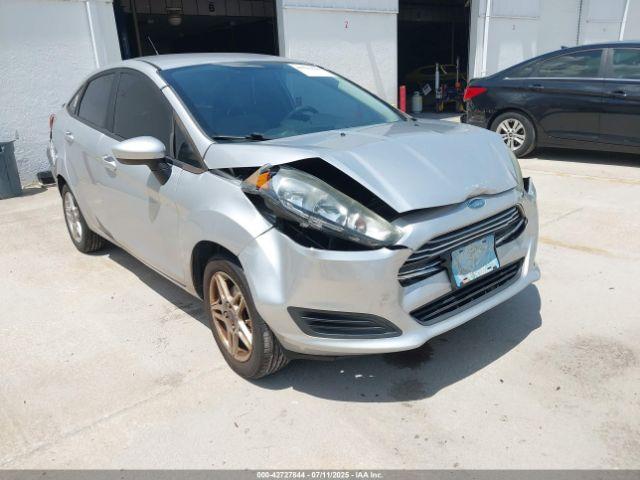  Salvage Ford Fiesta