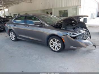  Salvage Chrysler 200