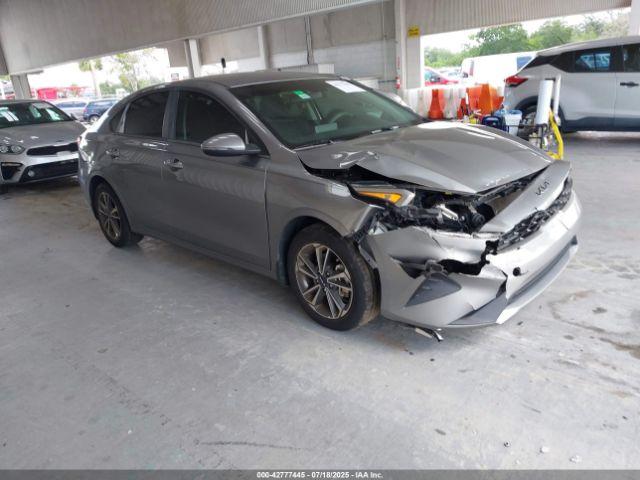  Salvage Kia Forte